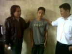 wpid-Sutris-23-pelaku-penjamberetan-posisi-di-tenga-saat-diamankan-oleh-satuan-reserse-Polres-Musirawas.
