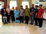 wpid-keluarga-hm-rabain-saat-berpose-bersama-bupati-muaraenim-1kbr_.jpg wpid-keluarga-hm-rabain-saat-berpose-bersama-bupati-muaraenim-1kbr_.jpg
