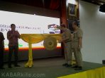 wpid-muhamad-baqir-mewakili-managemen-ptba-saat-memukulgong-tanda-dibukanya-workshop-gerakan-hemat-energi.jpg