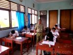 wpid-siswa-paket-c-ketika-mengikuti-ujian-nasional-di-kecamatan-betung-1_kbr.jpg wpid-siswa-paket-c-ketika-mengikuti-ujian-nasional-di-kecamatan-betung-1_kbr.jpg